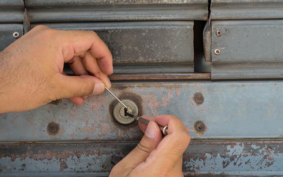 ouvrir une serrure sans clef Combs-la-Ville